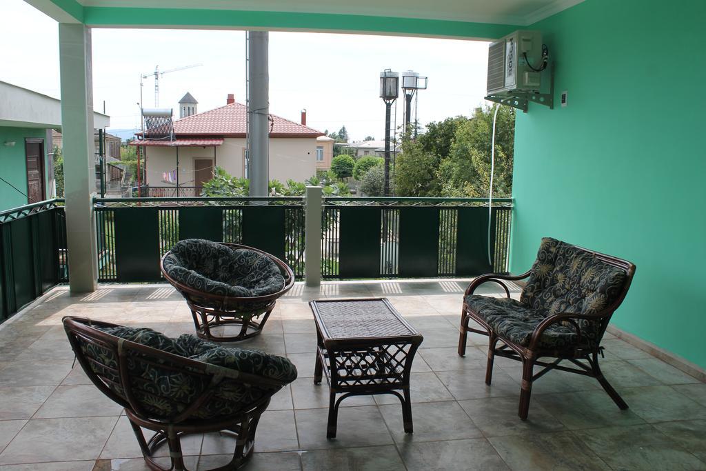 Guest House Green House Zugdidi Eksteriør bilde